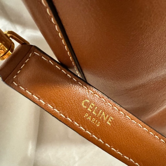 Celine Teen Bucket Bag - Picture 5 of 15